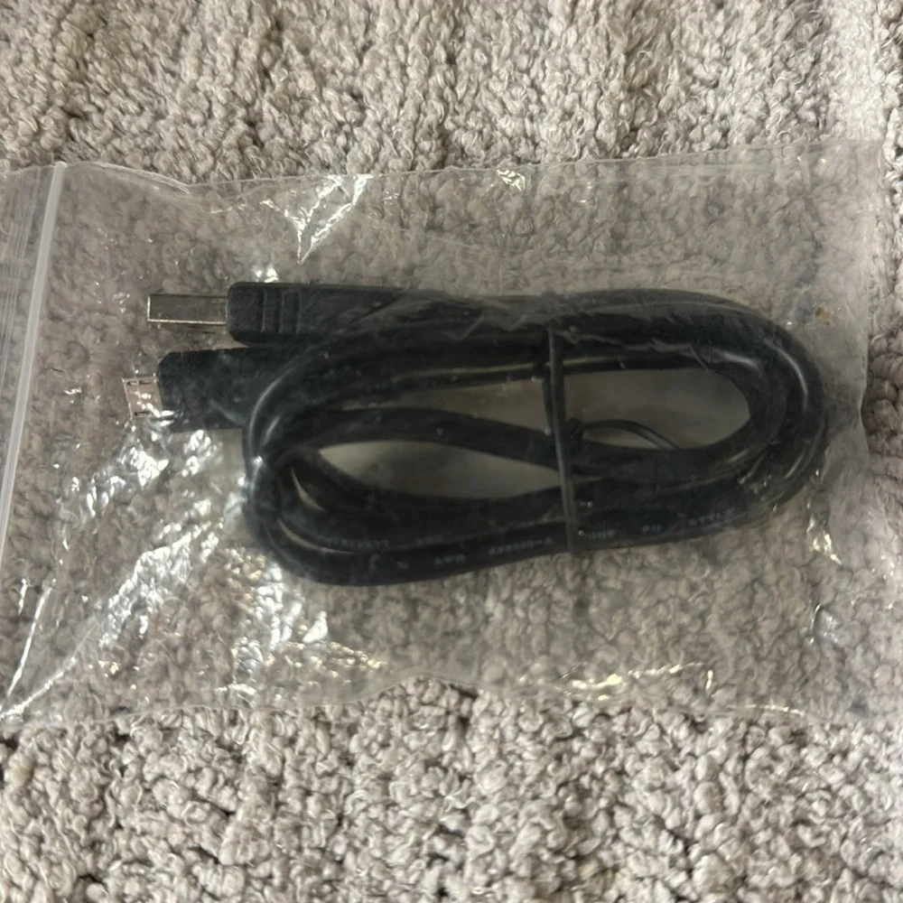 Rare NIP VINTAGE BLACKBERRY USB cable- Micro-USB, 1.0m, Black